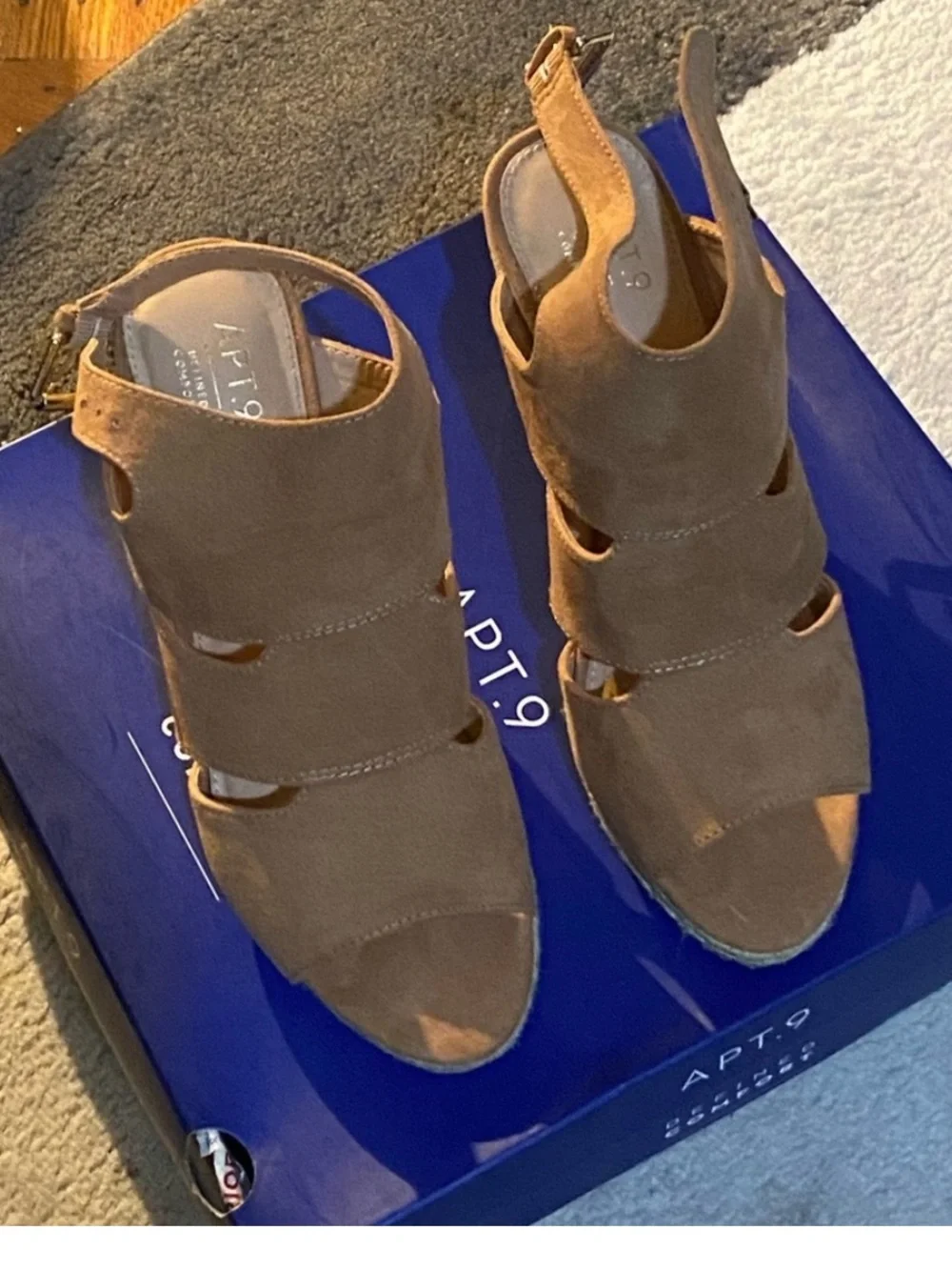 Apt.9 Wedge Sandals Cutout Sandal 7.5 